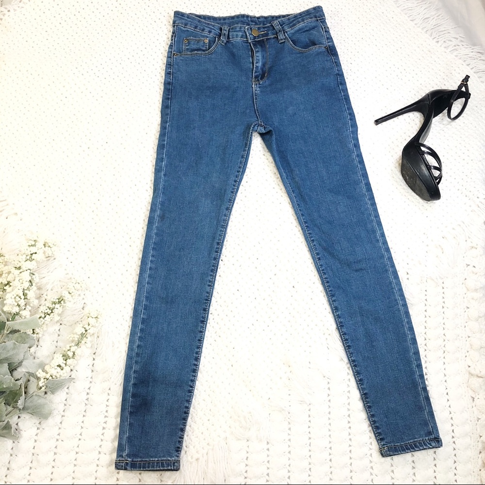Ultra Skinny fit extra small skinny jean mid waist